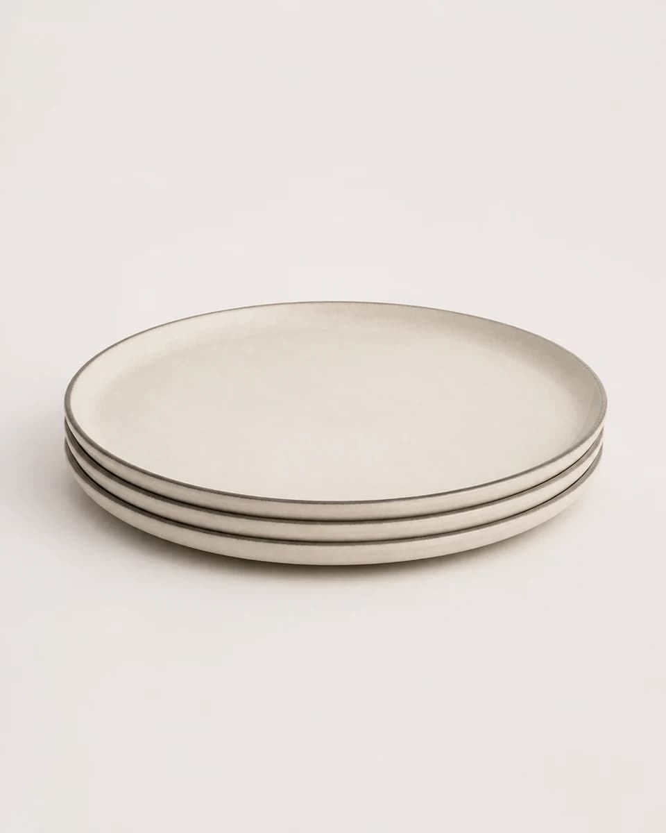 Shop handcrafted Dinner Plates from independent makers.
